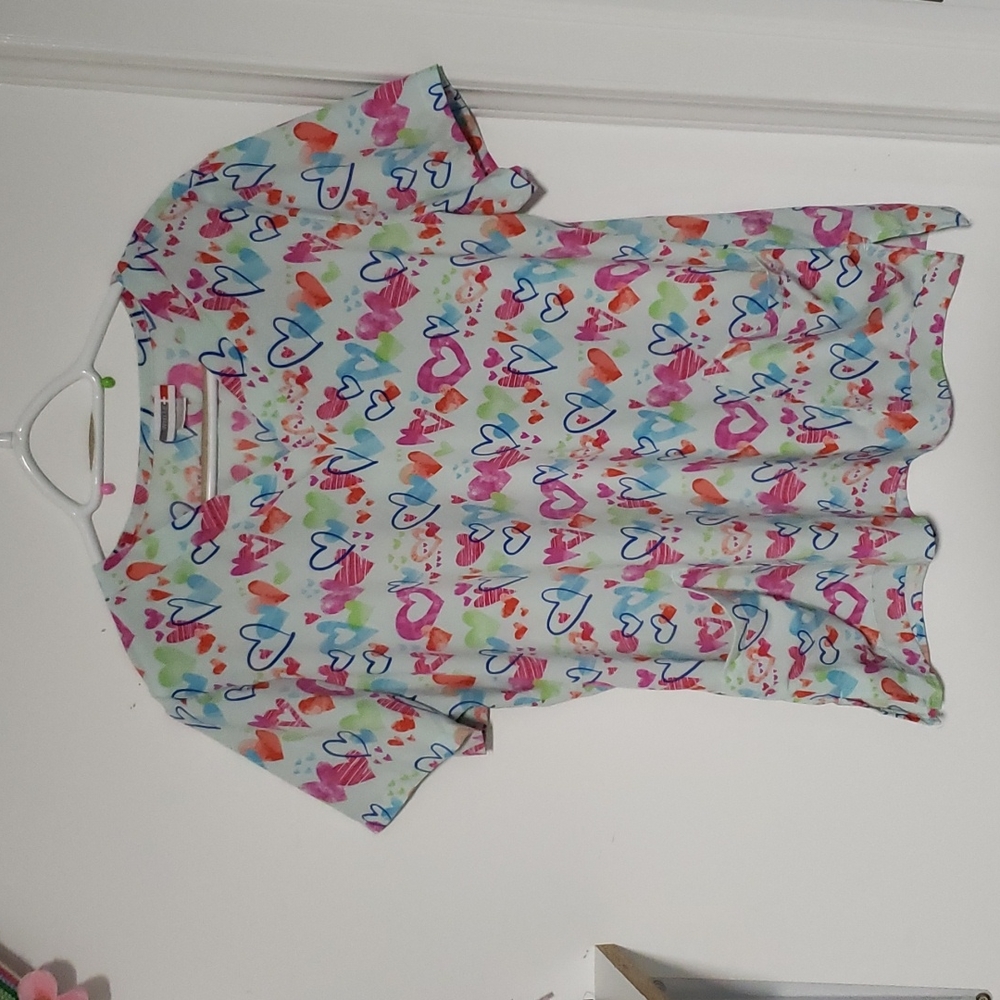 WHITE CROSS Hearts Scrub shirt XL